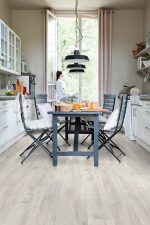 Ламиниран паркет QuickStep №CL1653 Дъб бяла патина 8мм / 32 клас - Image 3