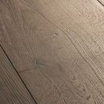 Ламиниран паркет QuickStep №SIG4766 Дъб кафяв изчеткан 9мм / 32 клас 4V - Image 2