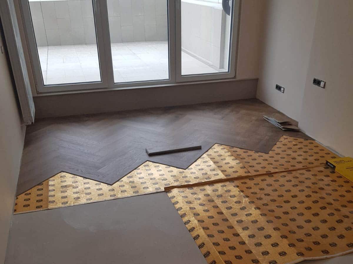 Стая с Amaron Herringbone