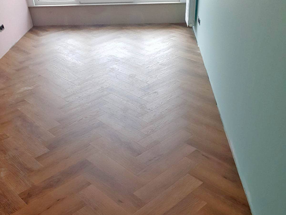 Стая с Amaron Herringbone