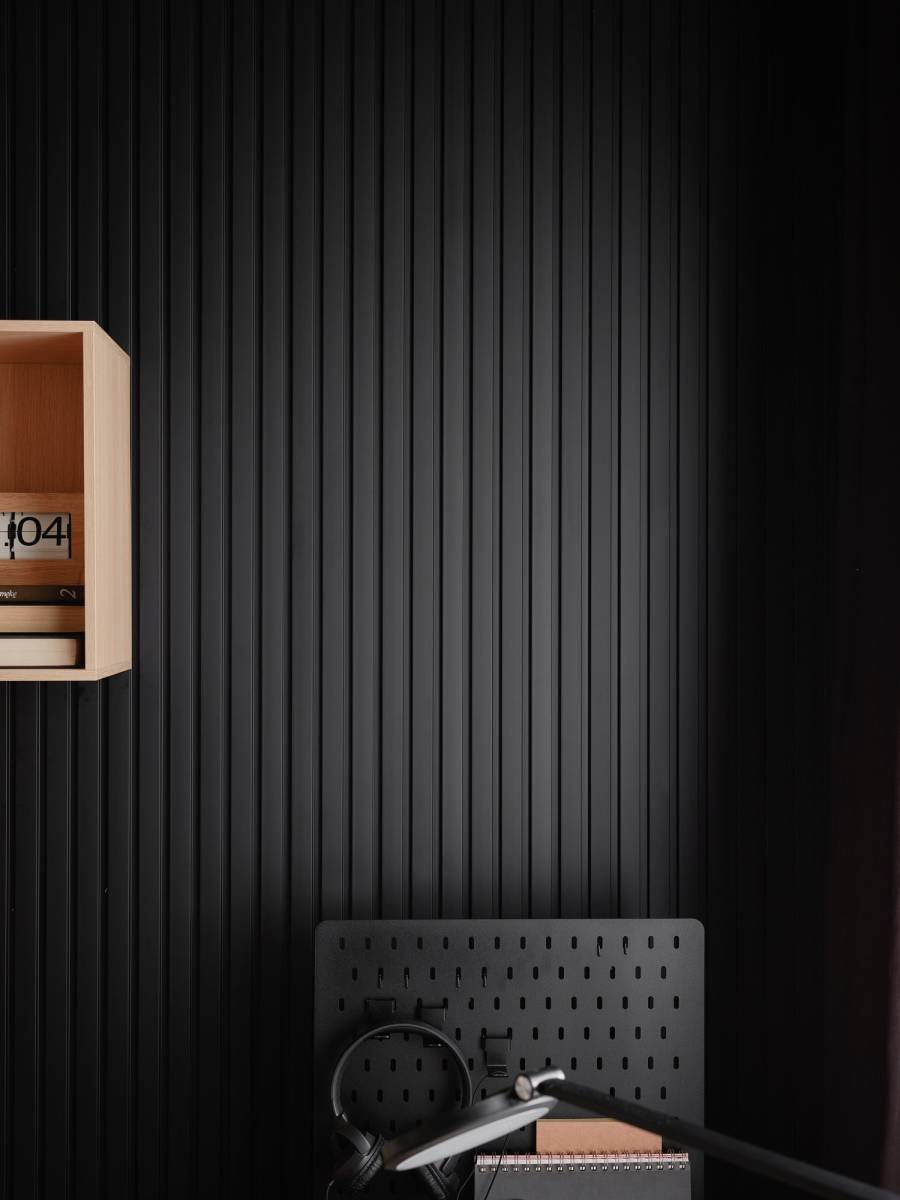 6061465-Lamele-Panel-Linerio-M-Line-Black-6061465-VOX (3) Стенен панел Linerio M №6061465 Черен 2650/122 - Image 1