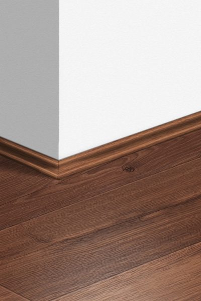 Ъглов профил MDF Quickstep 1001 Дъб винтидж тъмен лакиран 17x17мм, 2.40м