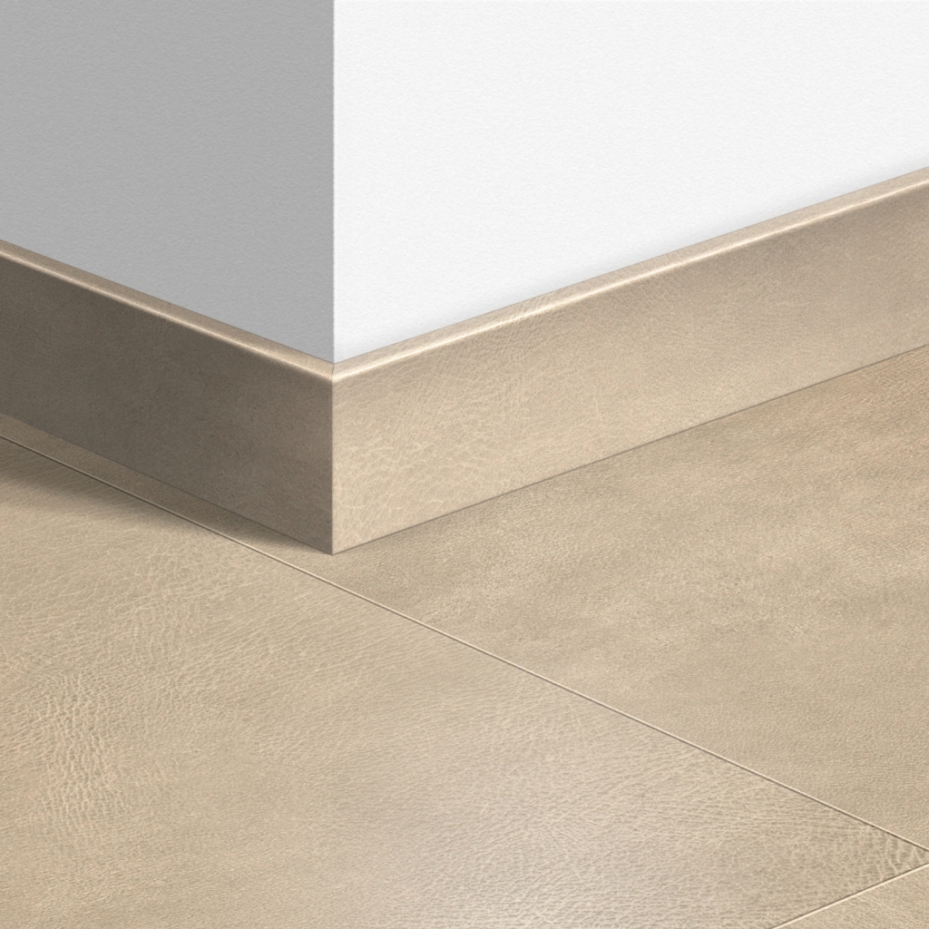 1401-77 Перваз MDF Quickstep 1401 Плочка бяла кожа 77x14мм QSPSKR01401 2.40м - Image 1