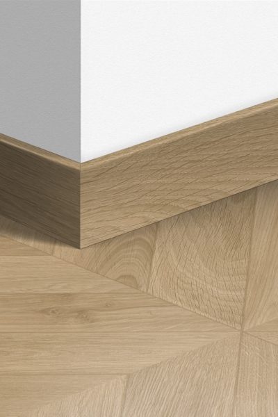 Перваз MDF Quickstep 4160 Шеврон дъб светлокафяв 77x14мм QSPSKR04160 2.40м