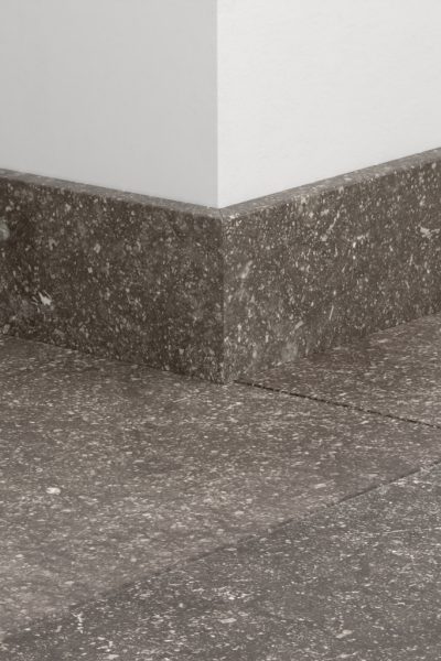 Перваз MDF Quickstep 5484 Опушен Блустоун 58x12мм QSSK05484 2.40м