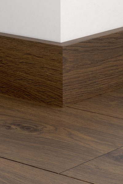 Перваз MDF Quickstep 5800 Дъб кафяв фъстък 77x14мм QSPSKR05800 2.40м