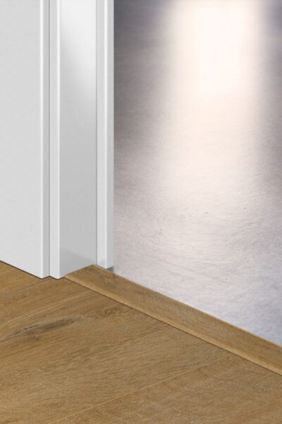 Лайстна PVC Incizo 40203 Дъб памук натура QSVINCP40203 2.00м