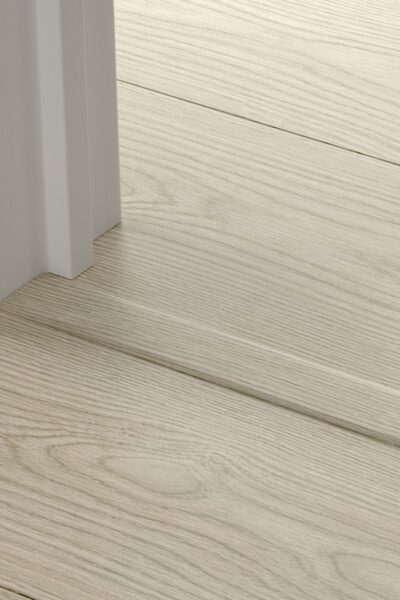 Лайстна PVC Incizo 40280 Дъб Чия QSVINCP40280 2.00м