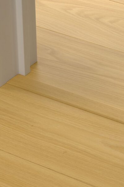 Лайстна MDF Incizo 5794 Дъб бисквитка кафяв QSINCP05794 2.15м