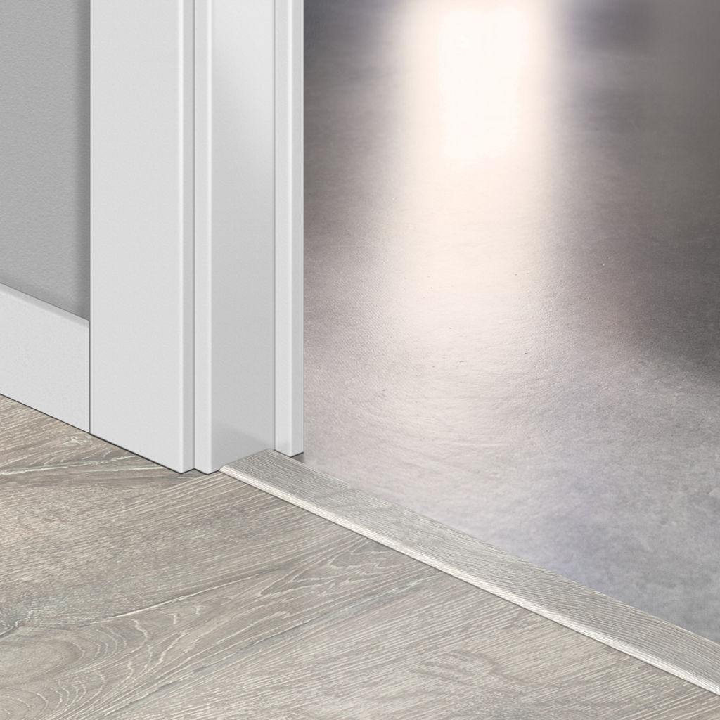 square lr Лайстна MDF Incizo 1653 Дъб бяла патина QSINCP01653 2.15м - Image 1