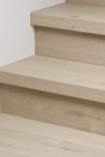 Стъпала Quickstep 1405 Дъб състарен светлосив №QSSTRBCLM01405