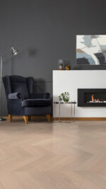 Трислоен паркет Tarkett 559554016 Дъб Галони сив 15х120х600 4V шеврон - Image 2